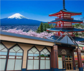  Mt.Fuji Cabin & Lounge Highland Station Inn (Capsule Hotel)  Фунацу
